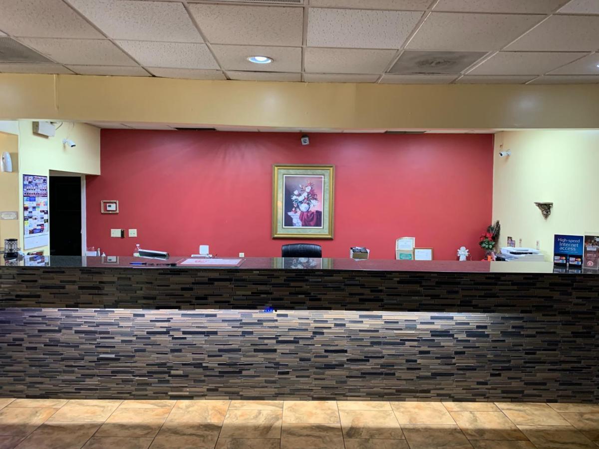 Americas Best Value Inn Forest Extérieur photo