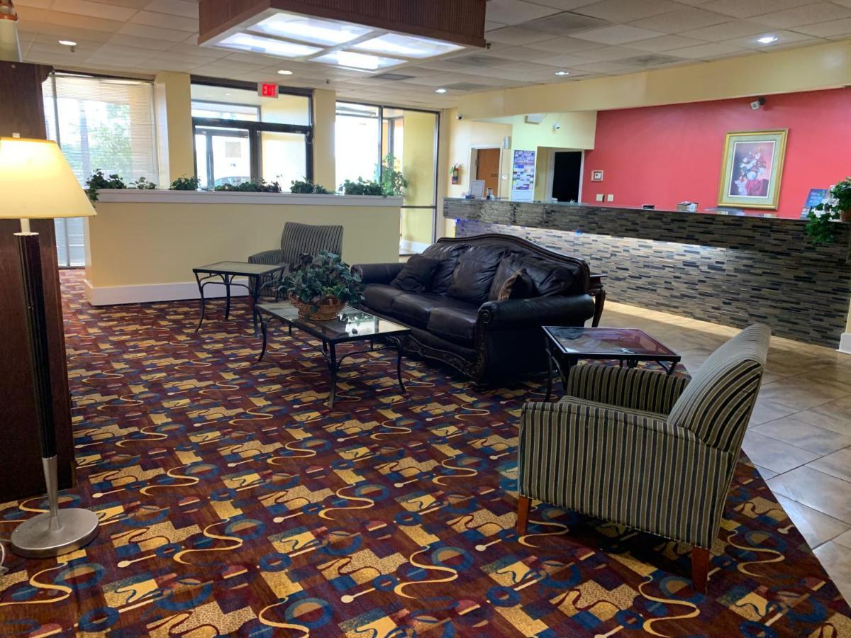 Americas Best Value Inn Forest Extérieur photo