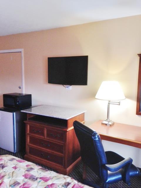 Americas Best Value Inn Forest Chambre photo