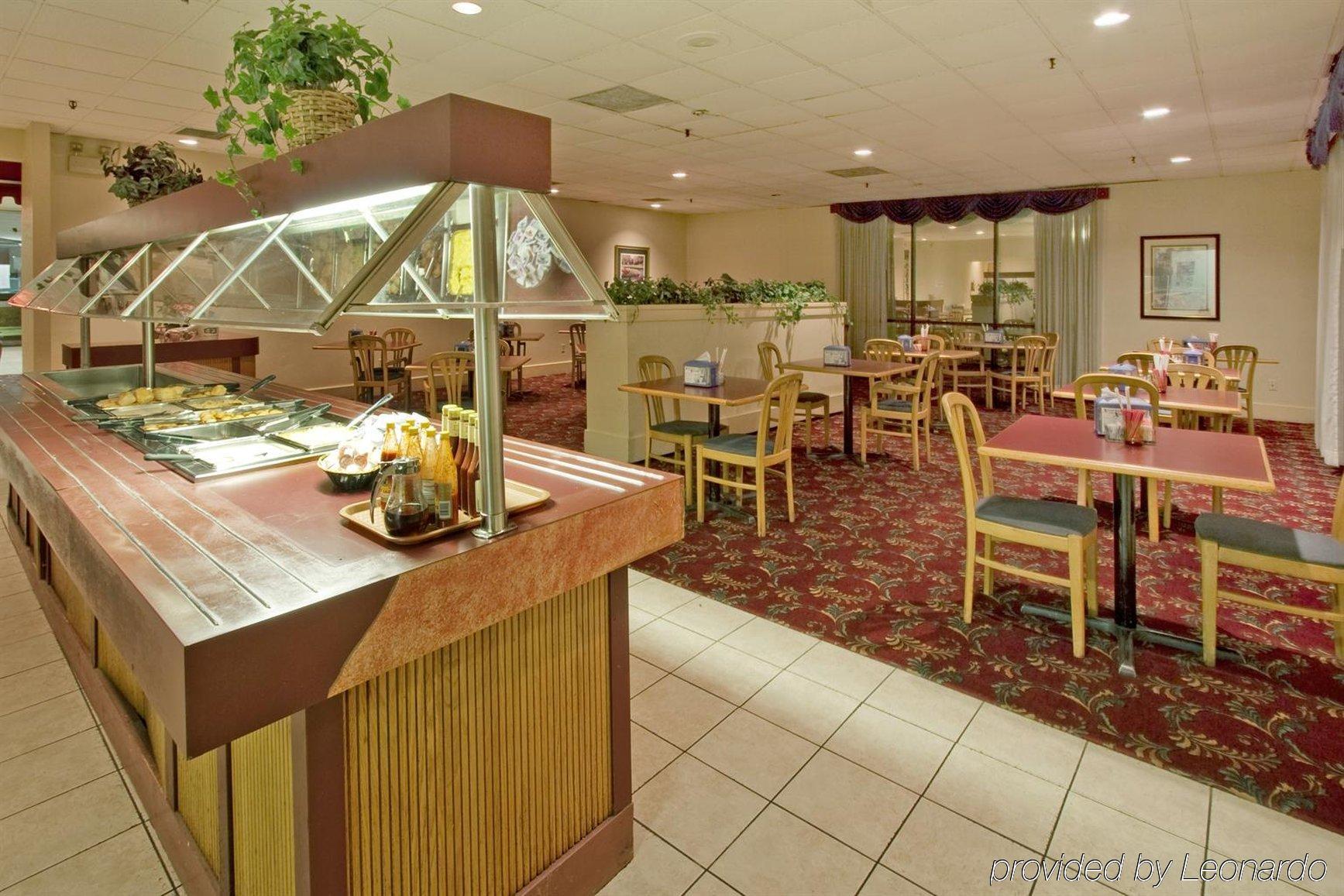 Americas Best Value Inn Forest Restaurant photo