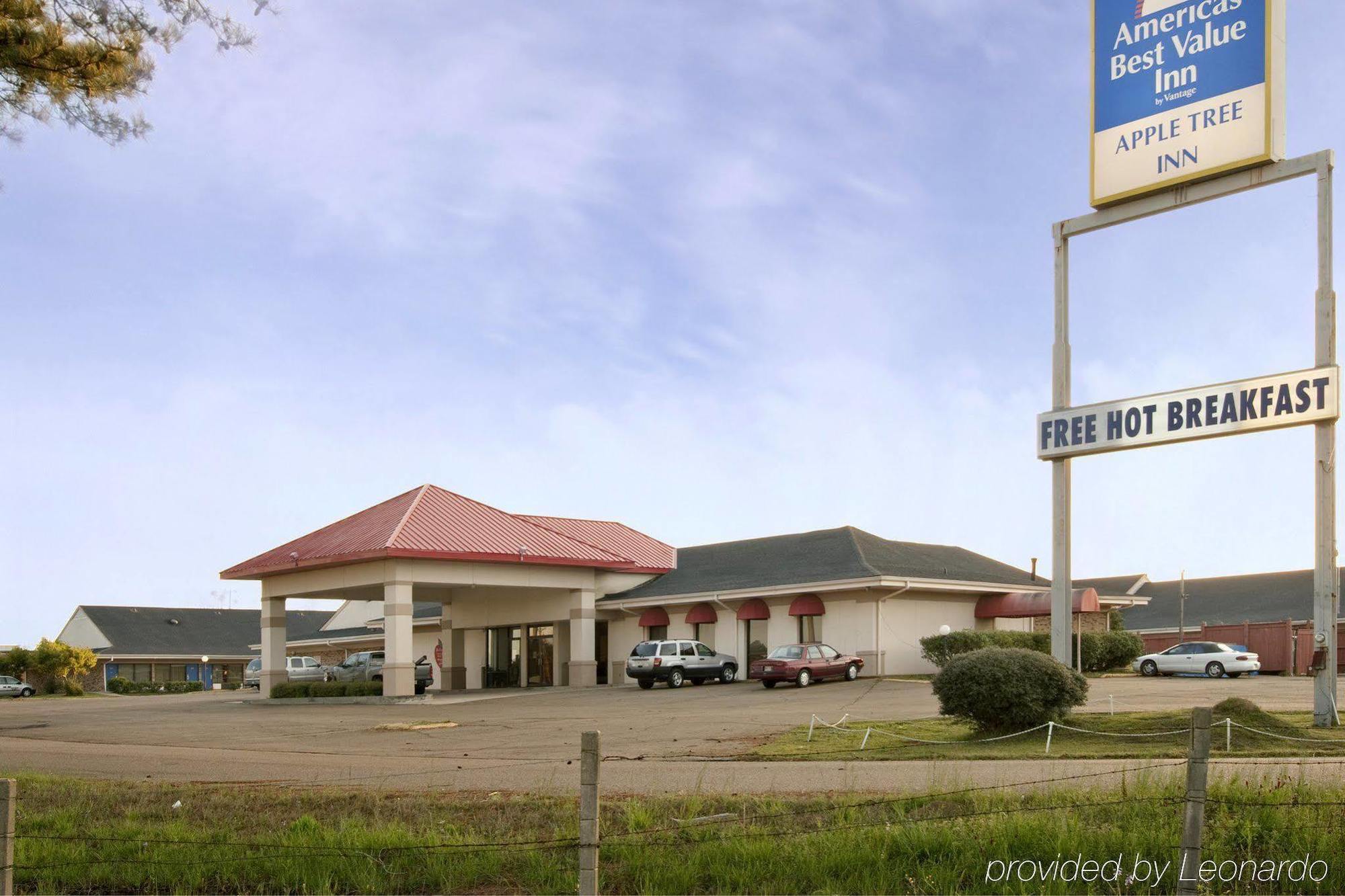 Americas Best Value Inn Forest Extérieur photo